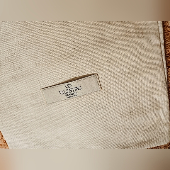 LG Valentino Garavani White Drawstring Dust Bag Cover Pouch Wallet Replacement - Picture 2 of 6